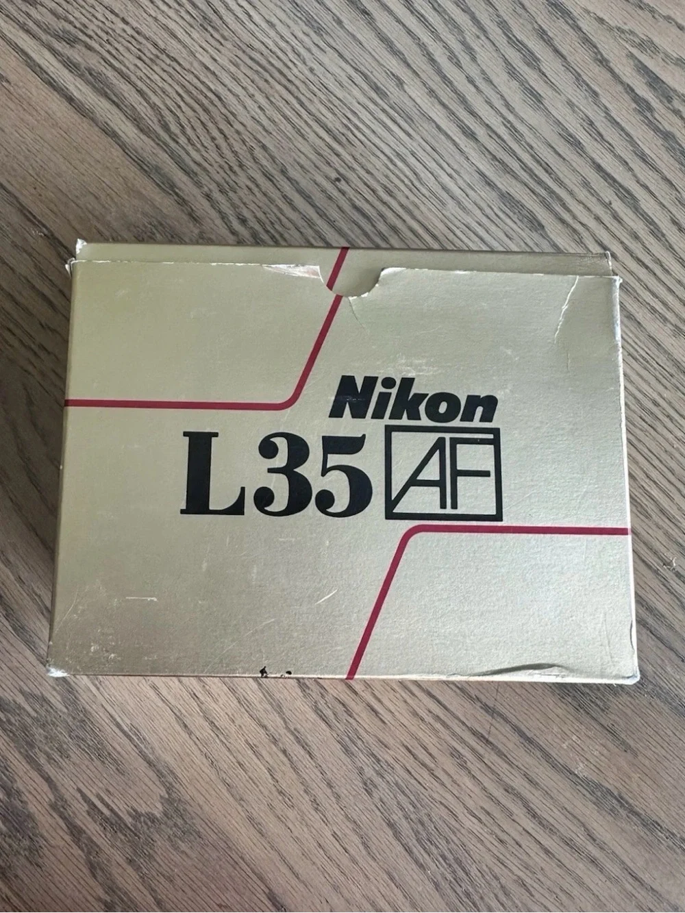 Nikon L35AF 35mm PIKAICHI Point & Shoot Film Camera w box and pouch
